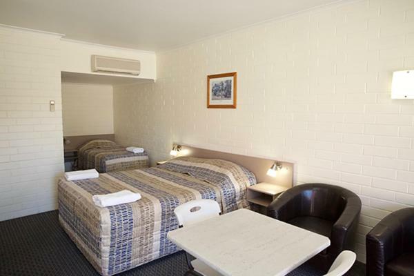 Pioneer Motel グンディウィンディ エクステリア 写真