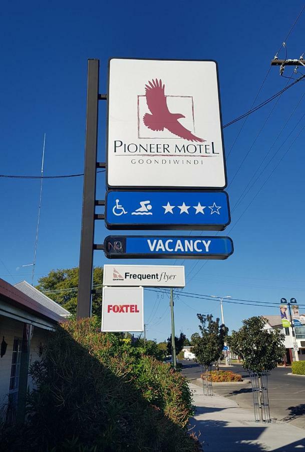 Pioneer Motel グンディウィンディ エクステリア 写真